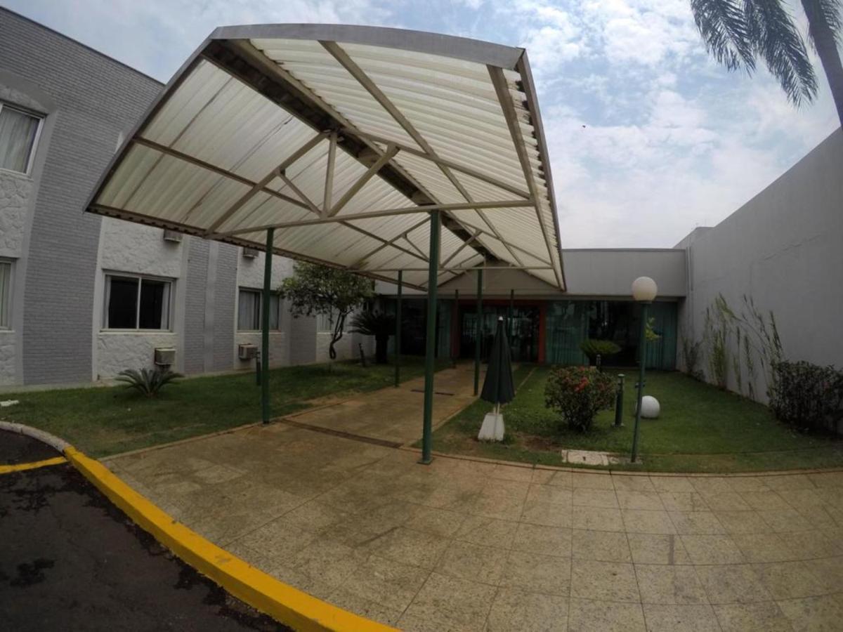 Hotel Dan Inn Uberaba & Convencoes By Nacional Inn Экстерьер фото